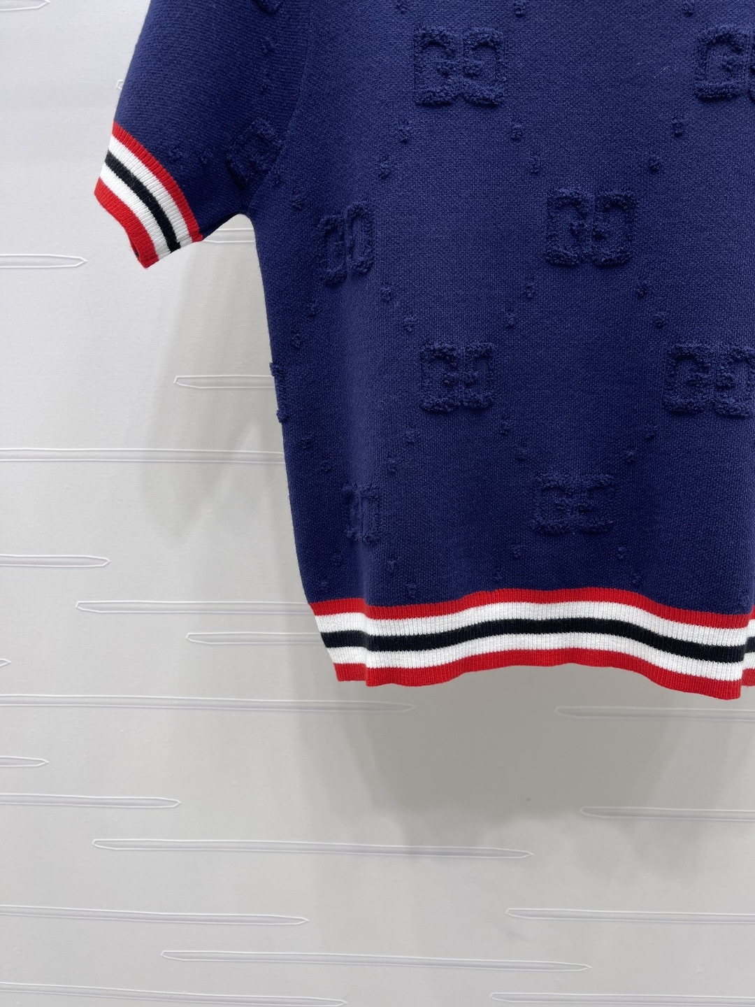 Women's short sleeves